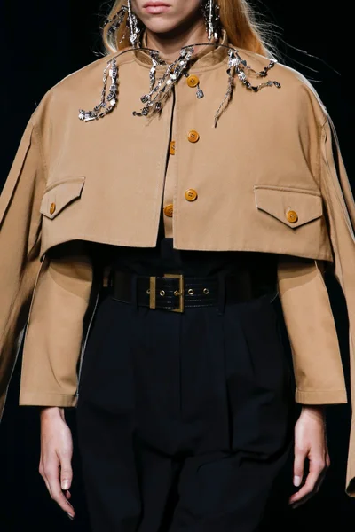 Look 39